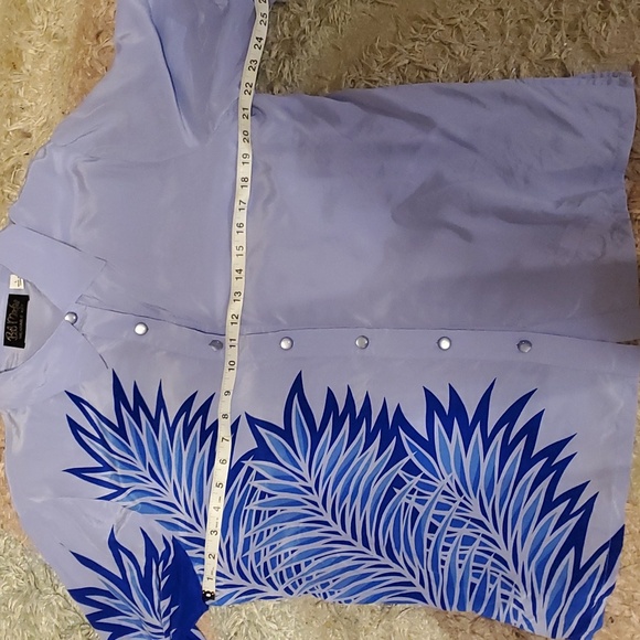 Bob Mackie Blue Button Down Shirt large  100 % silk - Picture 3 of 7